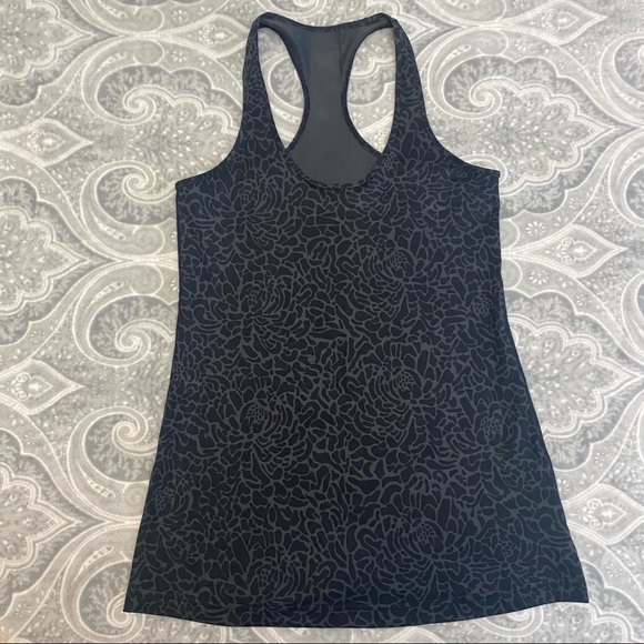 lululemon athletica Tops - Women’s Lululemon Tank Top